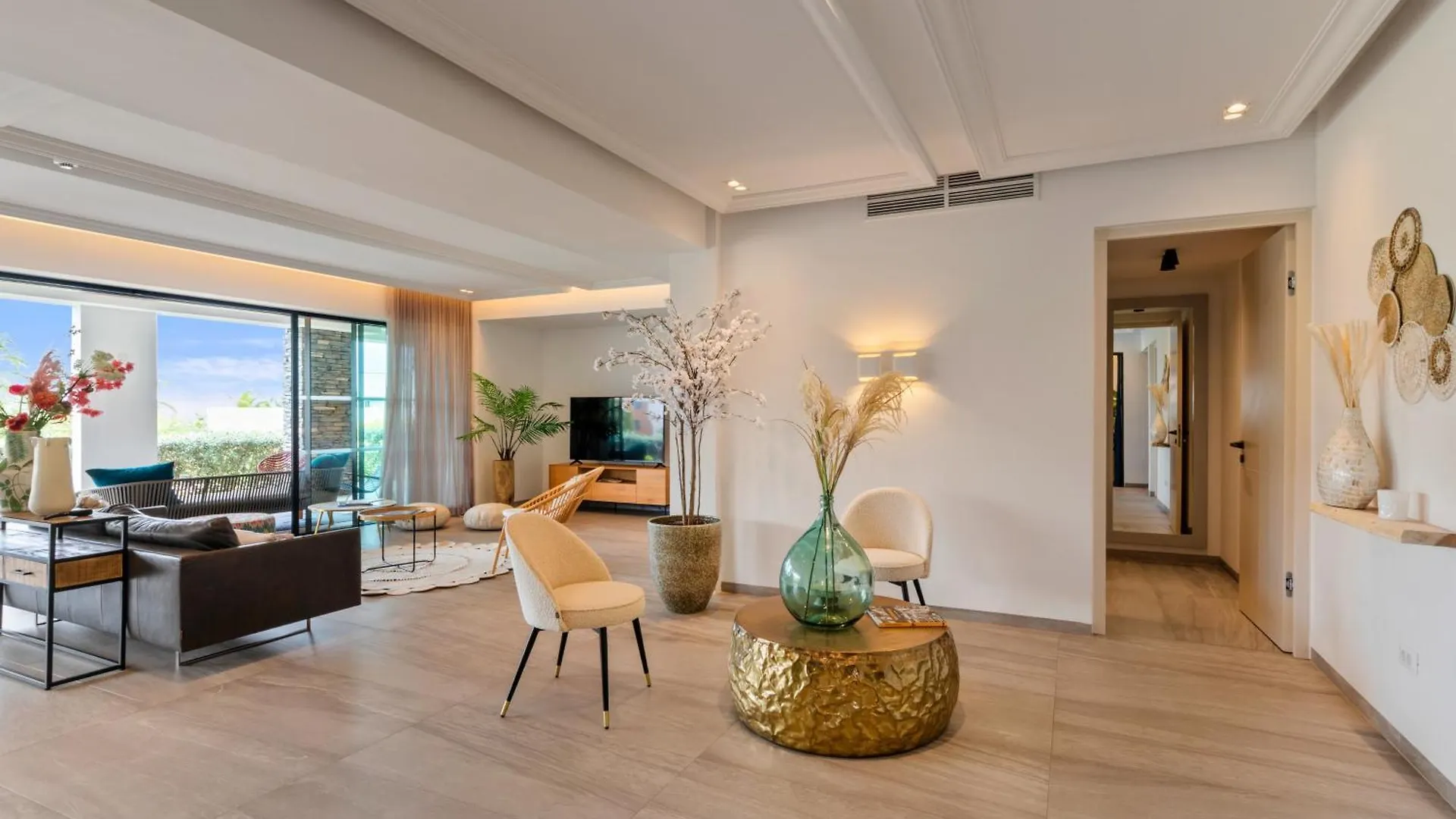 The Shore 2 Luxury Beach Front Condo Willemstad Appartement